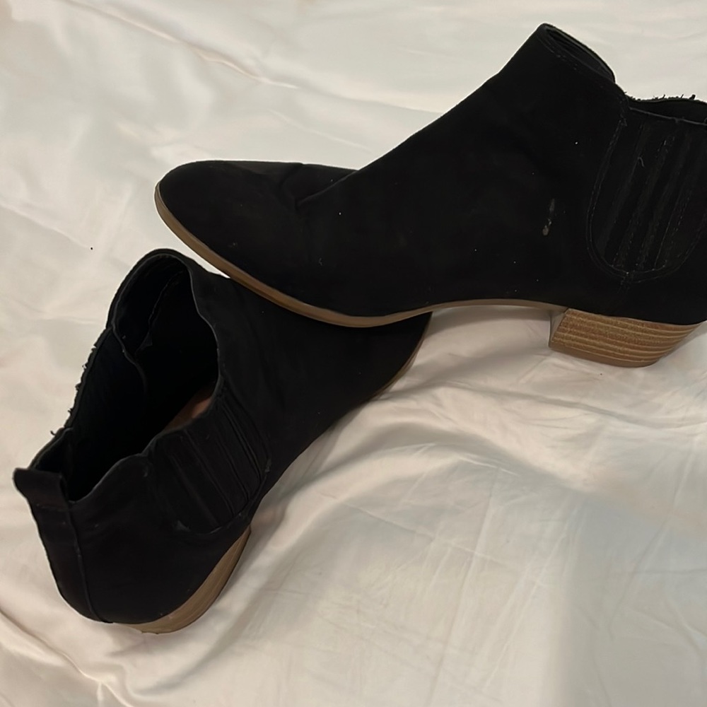 Size 10 black half boots still has a lot of wear on them